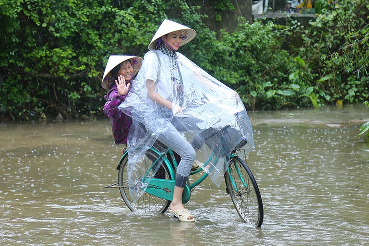 Pham Huong doi mua cung Thien Ly Le Hang di tu thien-Hinh-8